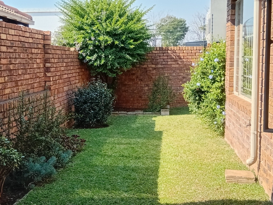 3 Bedroom Property for Sale in Sinoville Gauteng