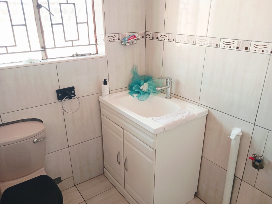  Bedroom Property for Sale in Kwa Thema Gauteng