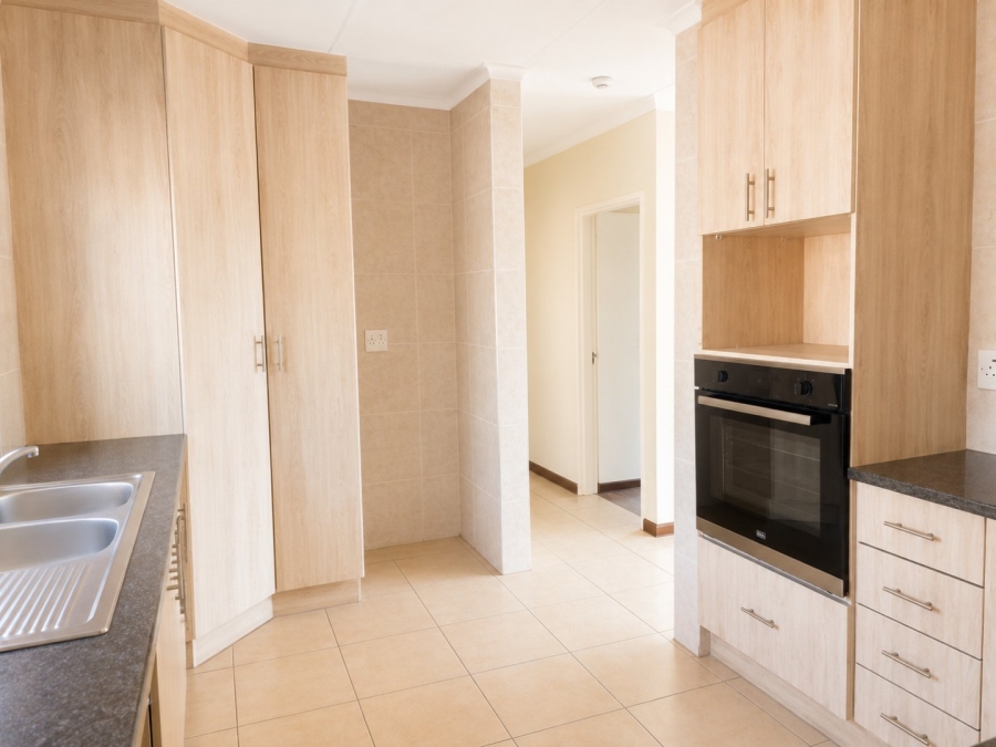 2 Bedroom Property for Sale in Harveston A H Gauteng