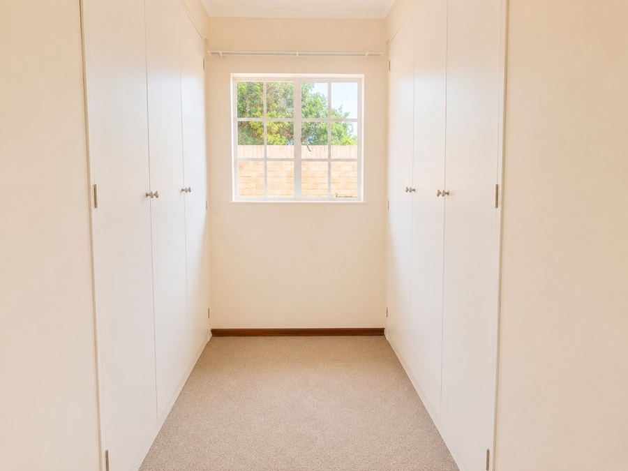 2 Bedroom Property for Sale in Harveston A H Gauteng