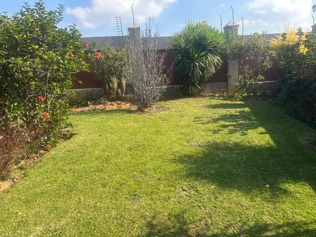 2 Bedroom Property for Sale in Harveston A H Gauteng