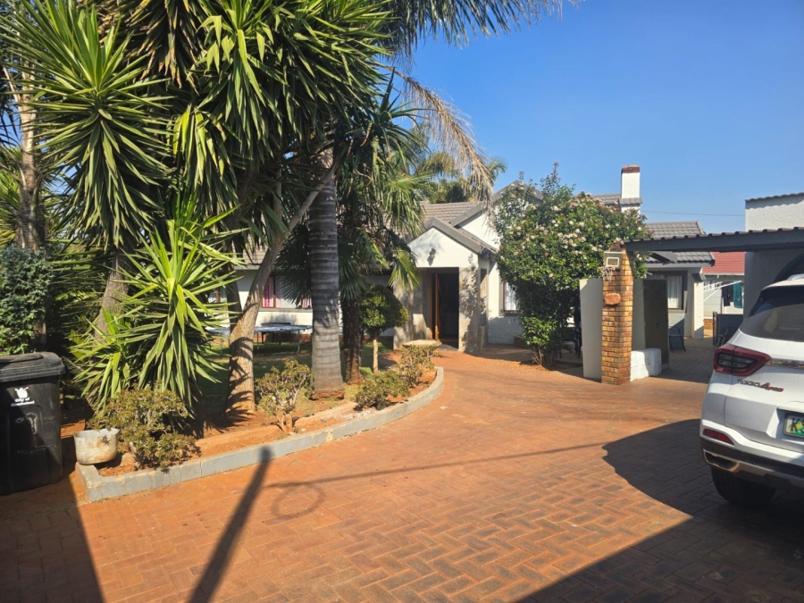 4 Bedroom Property for Sale in Witfield Gauteng