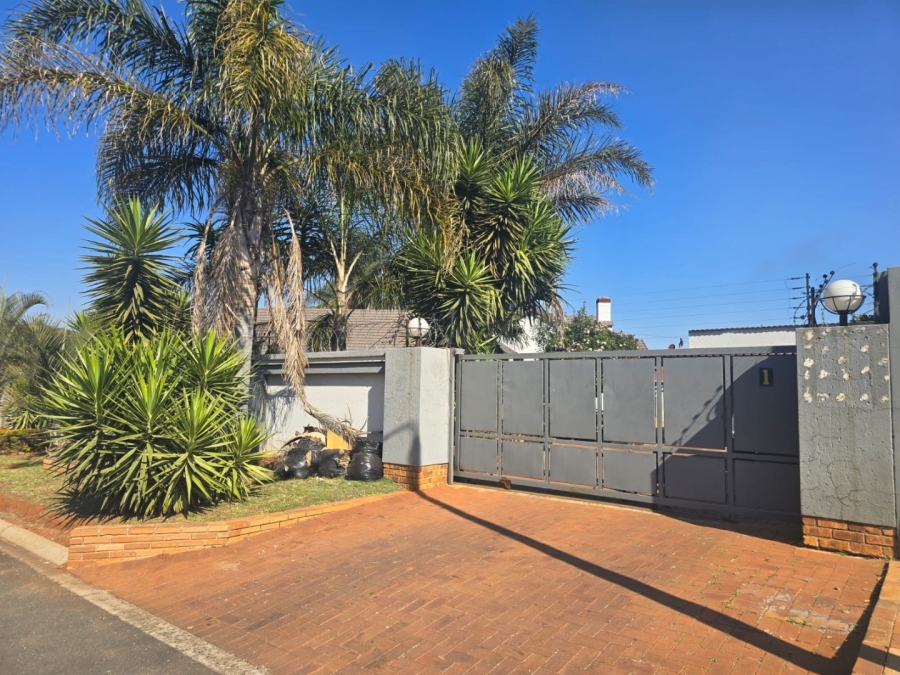 4 Bedroom Property for Sale in Witfield Gauteng