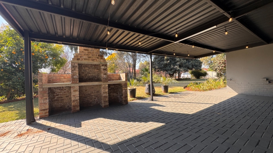 4 Bedroom Property for Sale in Risiville Gauteng