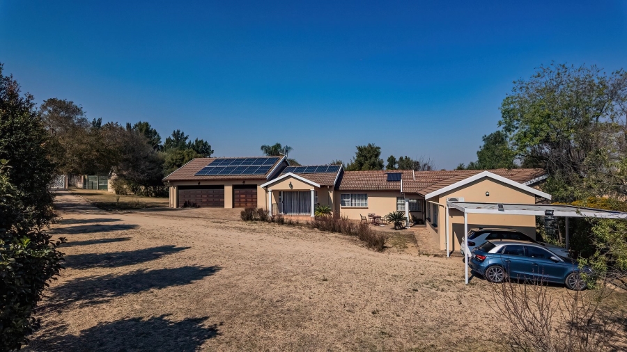 4 Bedroom Property for Sale in Chartwell Gauteng