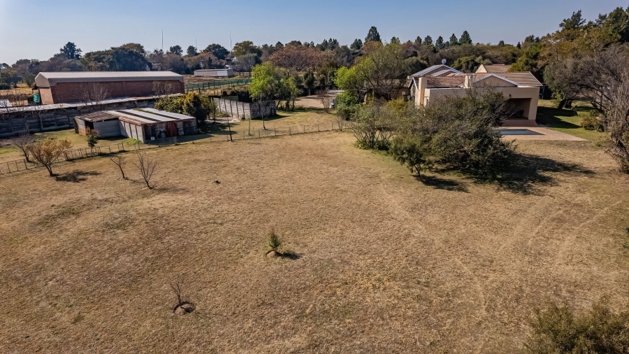 4 Bedroom Property for Sale in Chartwell Gauteng