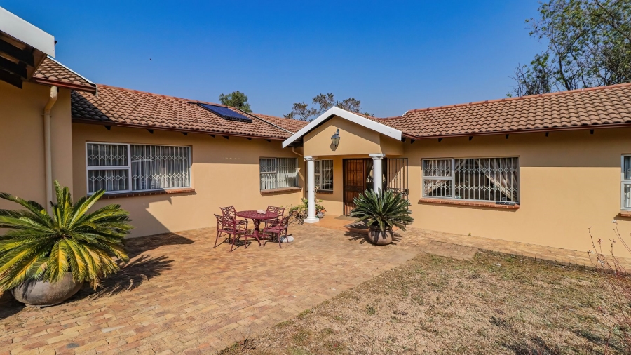 4 Bedroom Property for Sale in Chartwell Gauteng