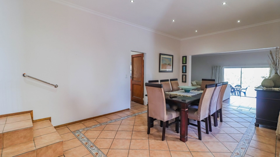 4 Bedroom Property for Sale in Chartwell Gauteng