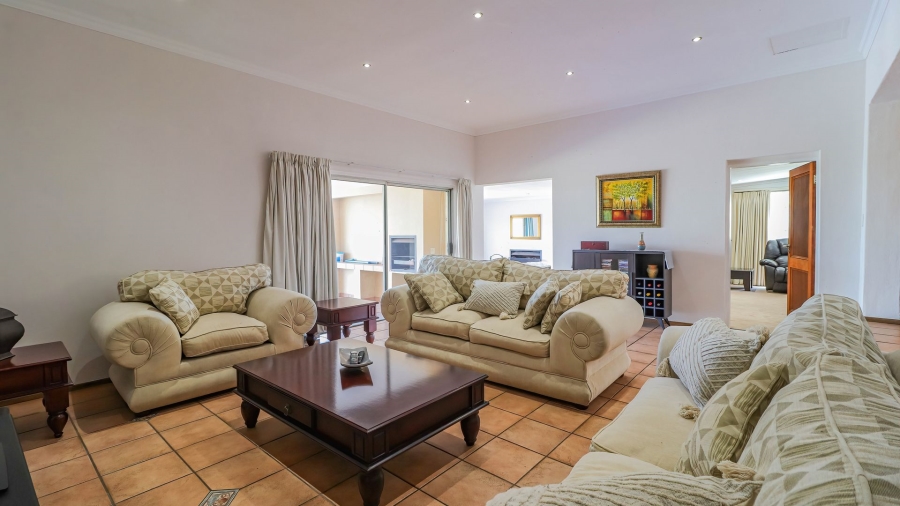 4 Bedroom Property for Sale in Chartwell Gauteng