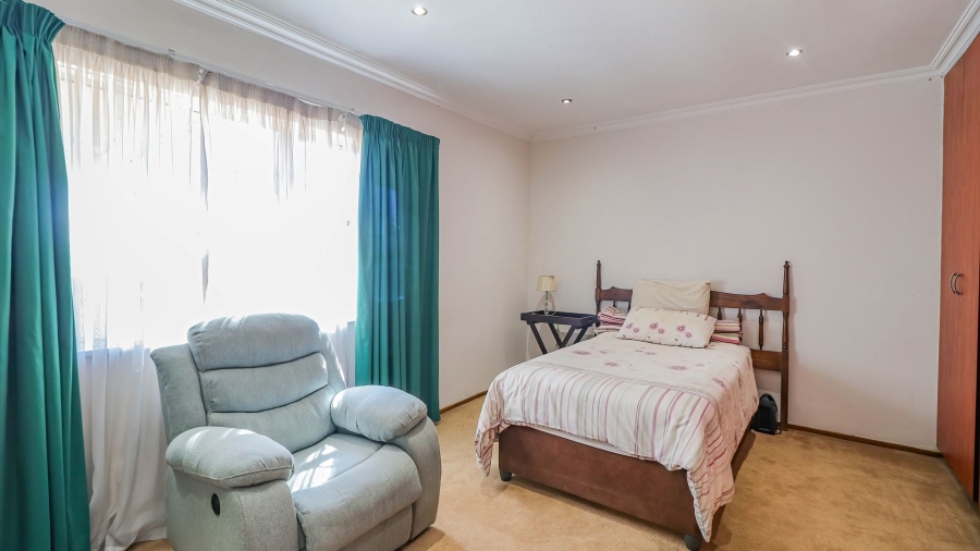 4 Bedroom Property for Sale in Chartwell Gauteng
