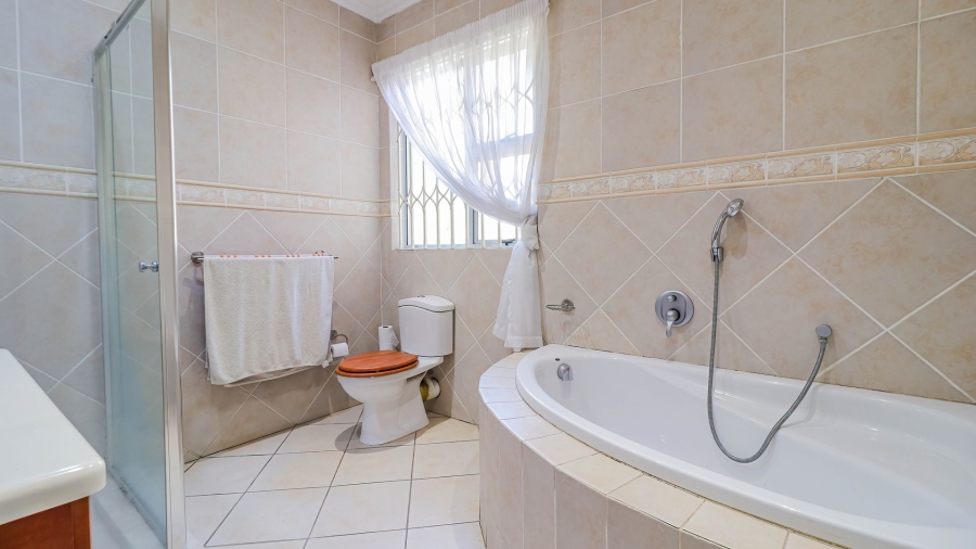 4 Bedroom Property for Sale in Chartwell Gauteng
