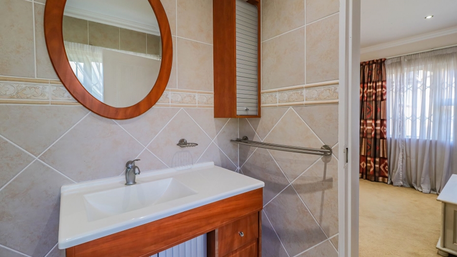 4 Bedroom Property for Sale in Chartwell Gauteng