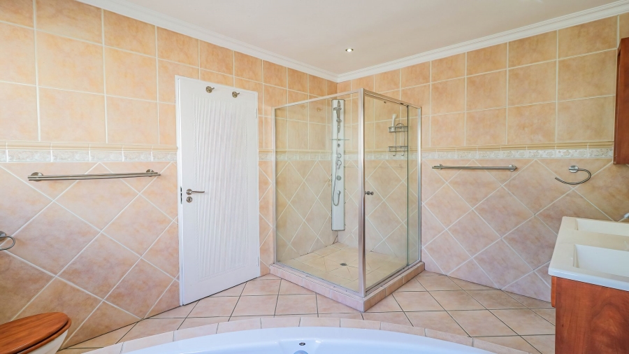 4 Bedroom Property for Sale in Chartwell Gauteng