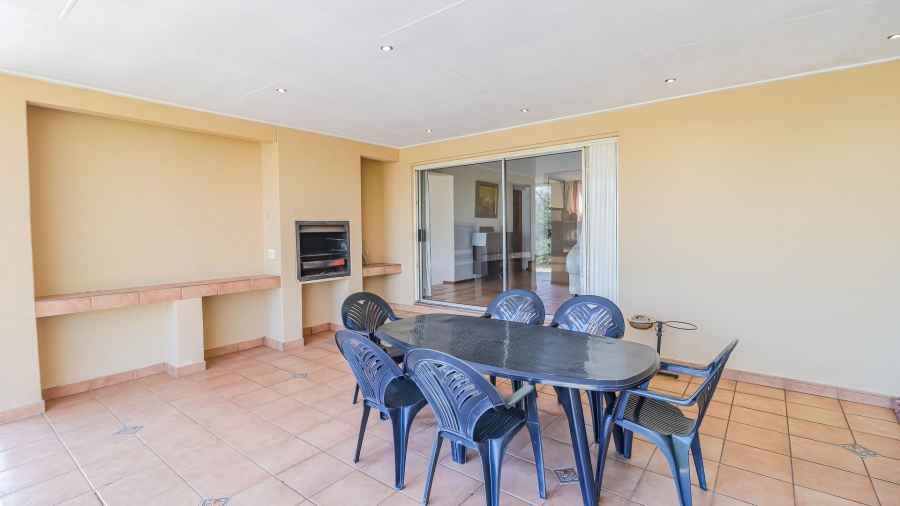 4 Bedroom Property for Sale in Chartwell Gauteng