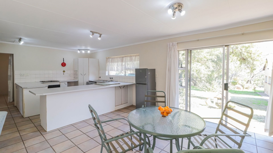 4 Bedroom Property for Sale in Chartwell Gauteng