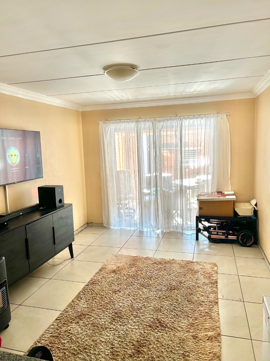 To Let 2 Bedroom Property for Rent in Terenure Gauteng