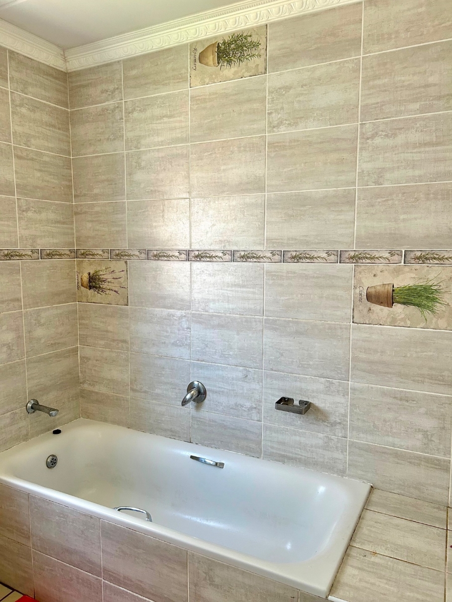 To Let 2 Bedroom Property for Rent in Terenure Gauteng