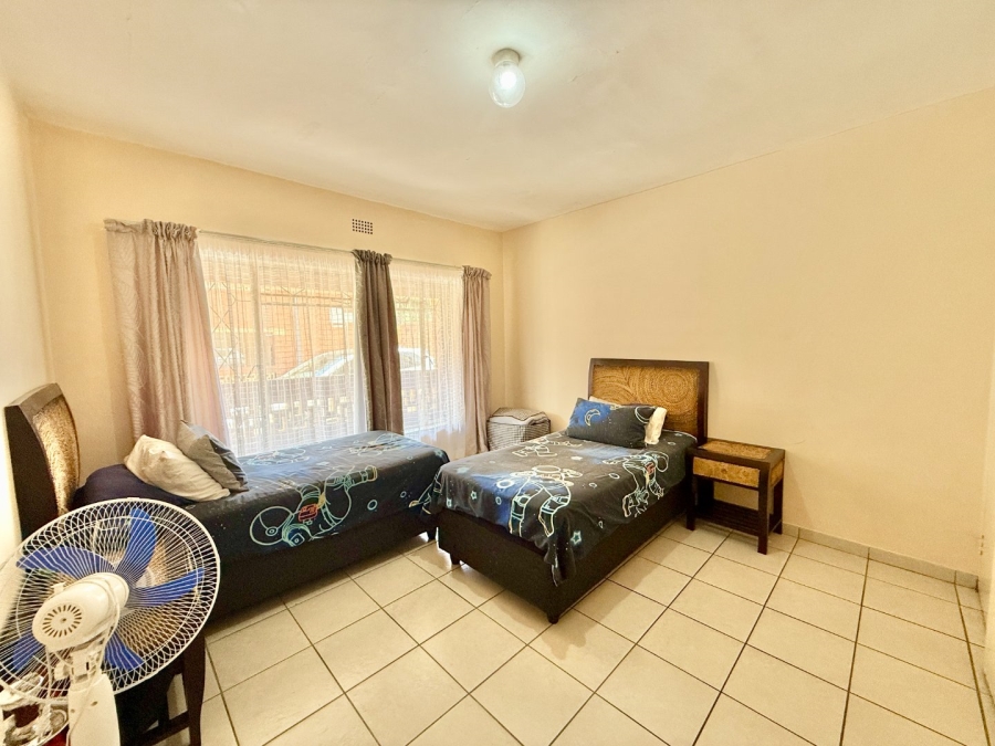 To Let 2 Bedroom Property for Rent in West Turffontein Gauteng