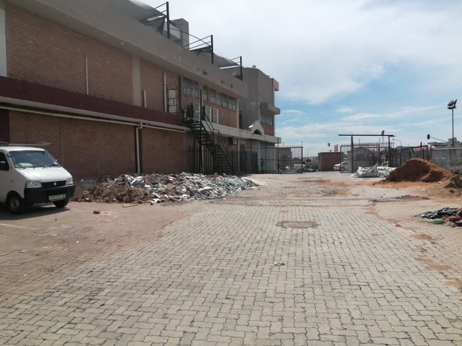To Let Commercial Property for Rent in Halfway House Gauteng