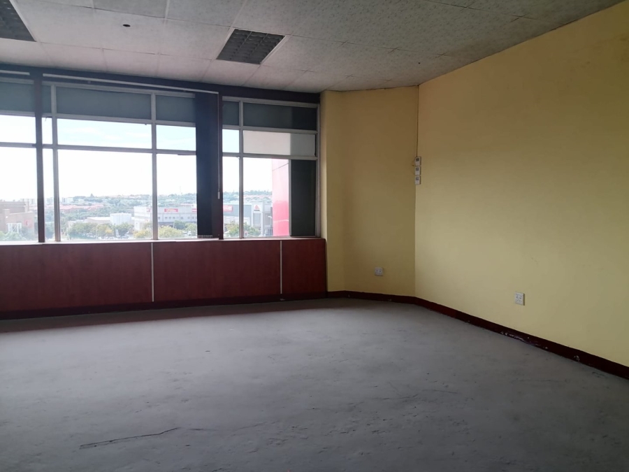 To Let Commercial Property for Rent in Halfway House Gauteng