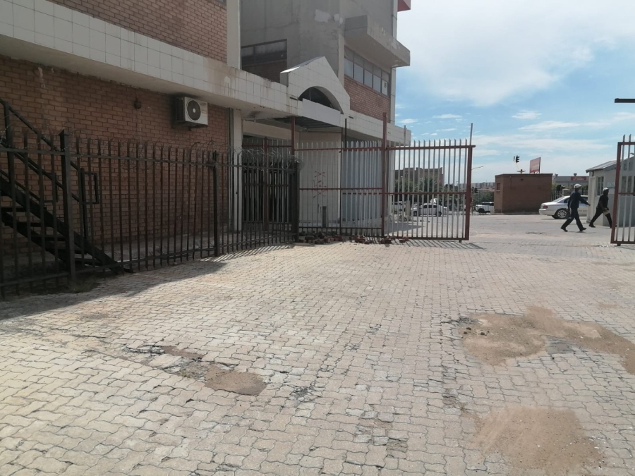 To Let Commercial Property for Rent in Halfway House Gauteng