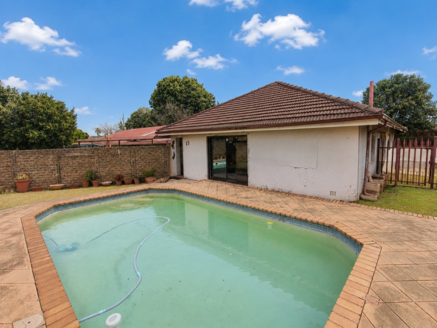 3 Bedroom Property for Sale in Klopperpark Gauteng