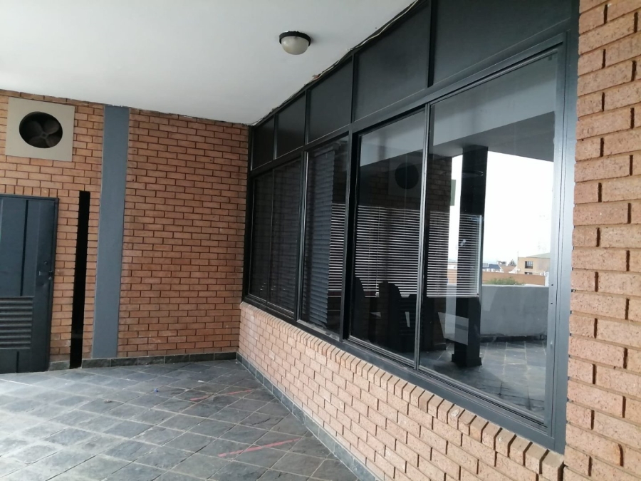 To Let Commercial Property for Rent in Halfway House Gauteng