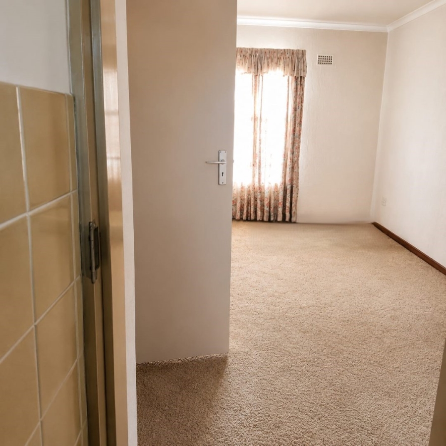 3 Bedroom Property for Sale in Three Rivers Proper Gauteng