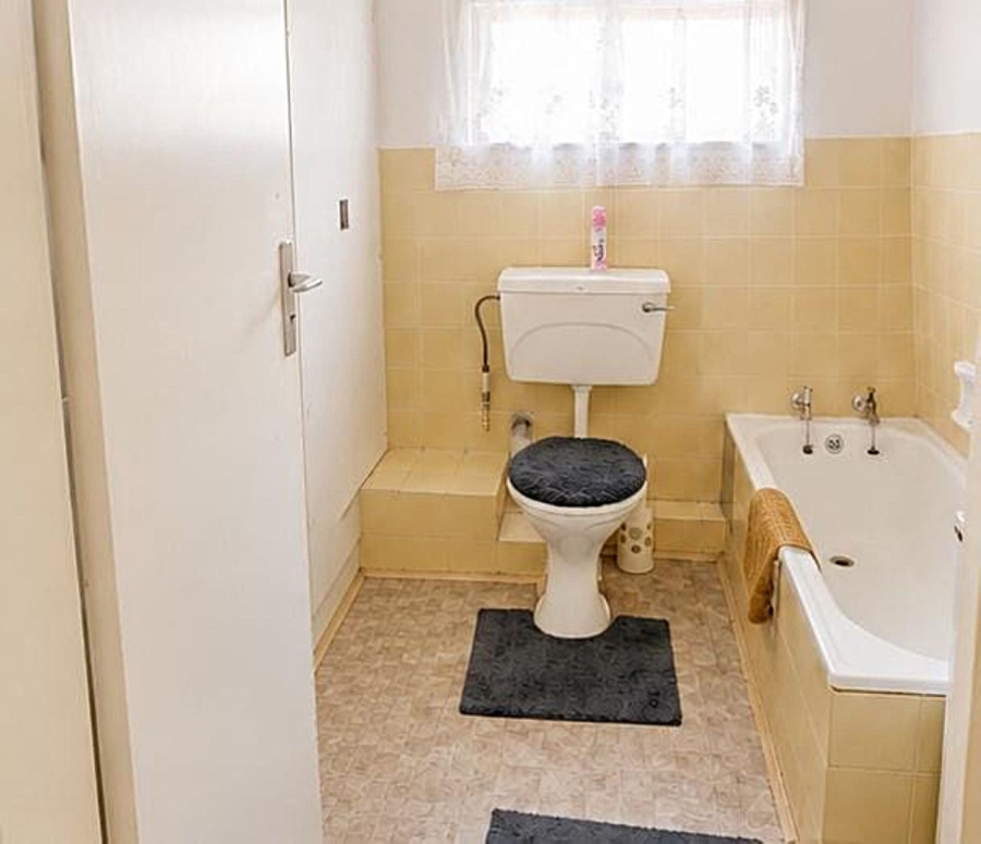 3 Bedroom Property for Sale in Three Rivers Proper Gauteng