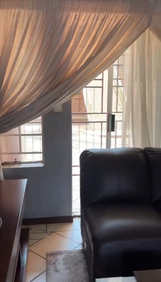 To Let 2 Bedroom Property for Rent in Karenpark Gauteng