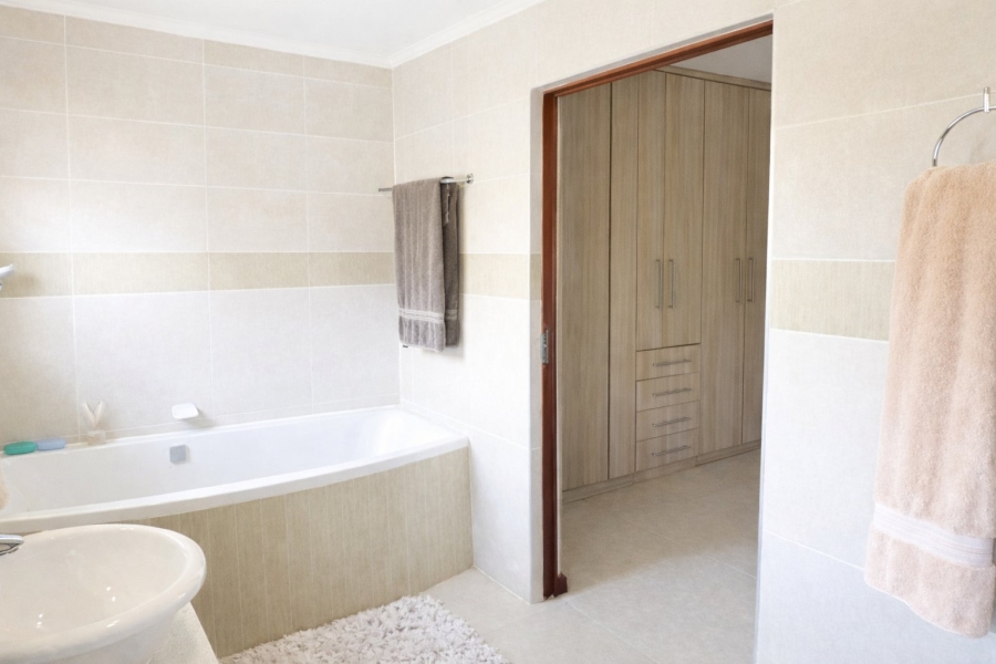 2 Bedroom Property for Sale in Comet Gauteng