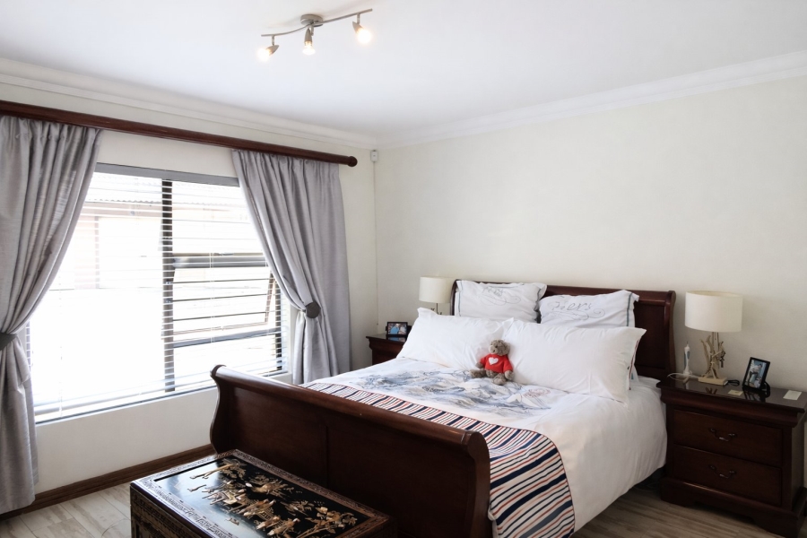 2 Bedroom Property for Sale in Comet Gauteng