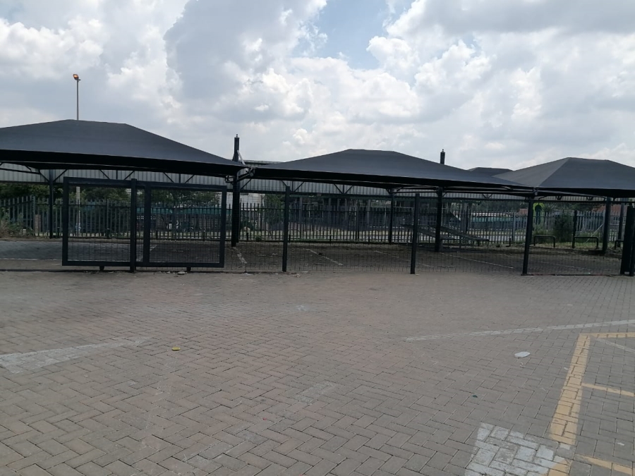 To Let Commercial Property for Rent in Halfway House Gauteng
