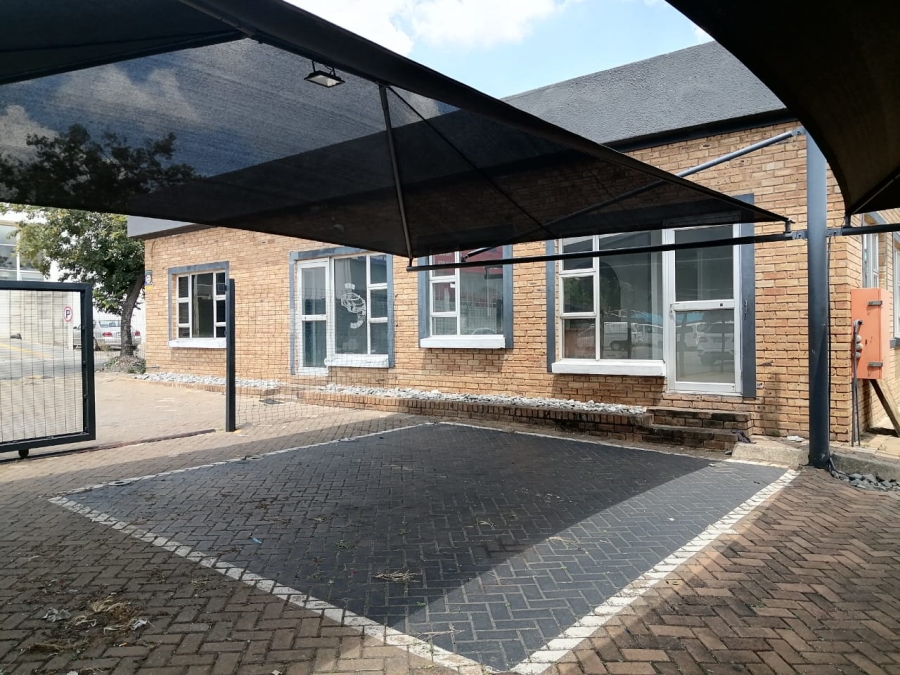 To Let Commercial Property for Rent in Halfway House Gauteng
