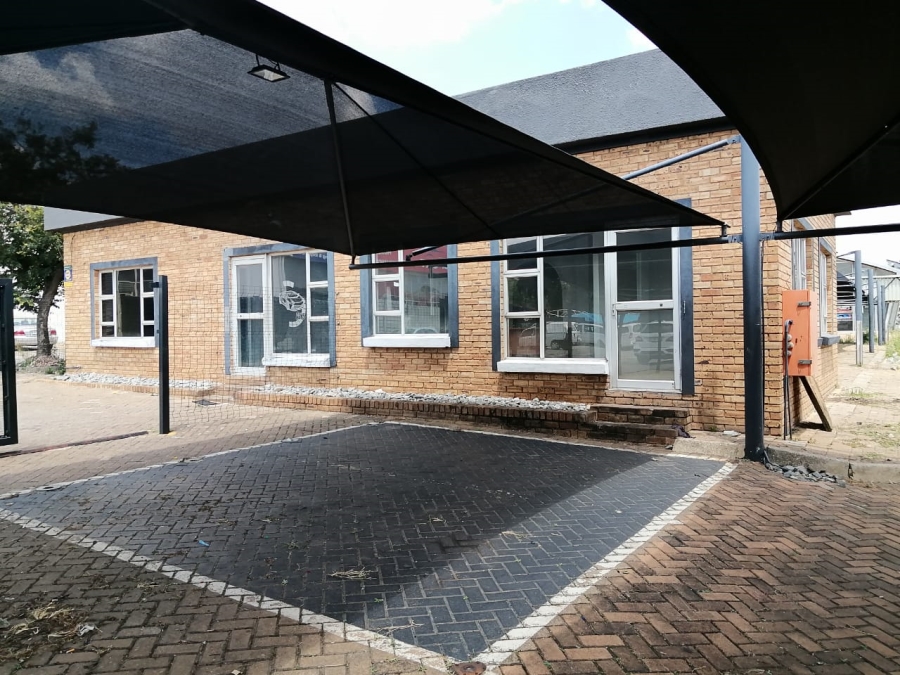 To Let Commercial Property for Rent in Halfway House Gauteng