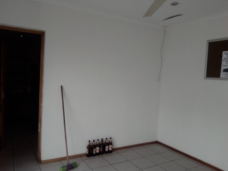 To Let Commercial Property for Rent in Halfway House Gauteng