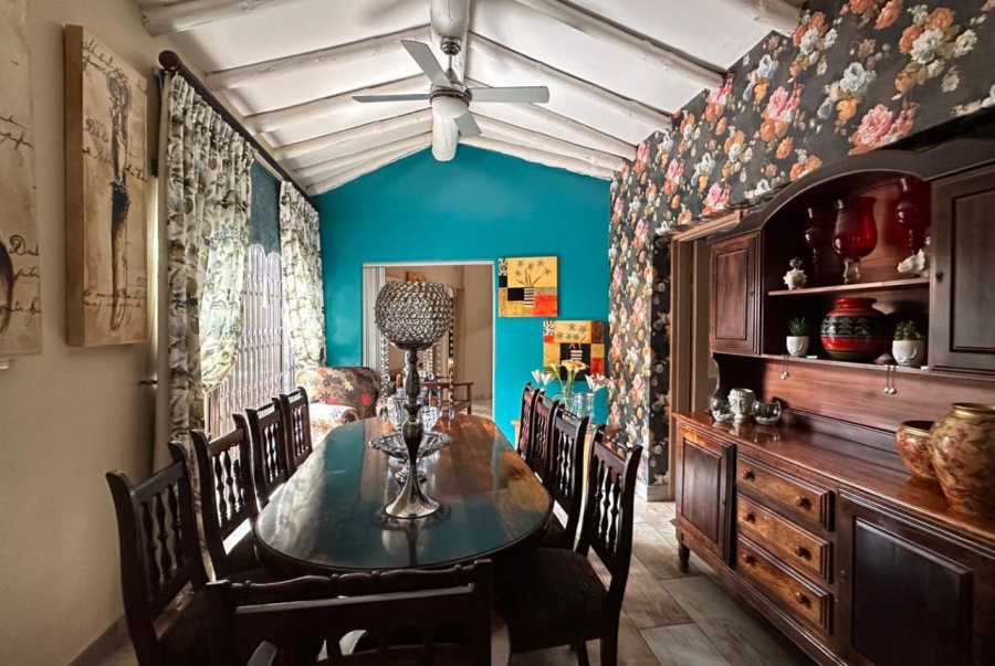 7 Bedroom Property for Sale in Three Rivers Gauteng