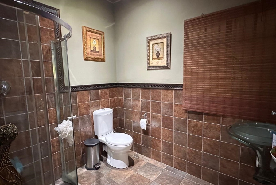 7 Bedroom Property for Sale in Three Rivers Gauteng