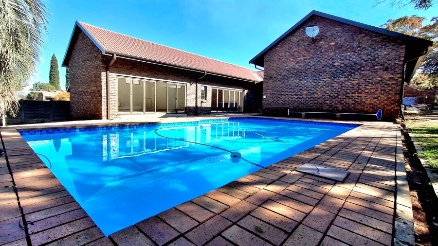 3 Bedroom Property for Sale in Vanderbijlpark SE 3 Gauteng