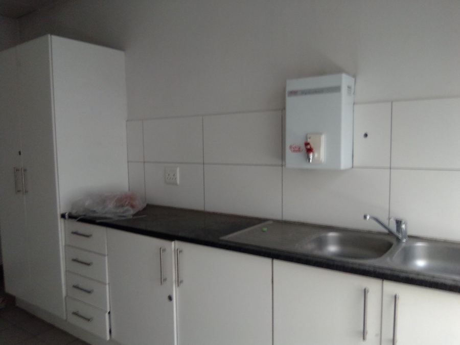 To Let Commercial Property for Rent in Halfway House Gauteng