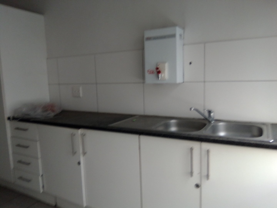 To Let Commercial Property for Rent in Halfway House Gauteng
