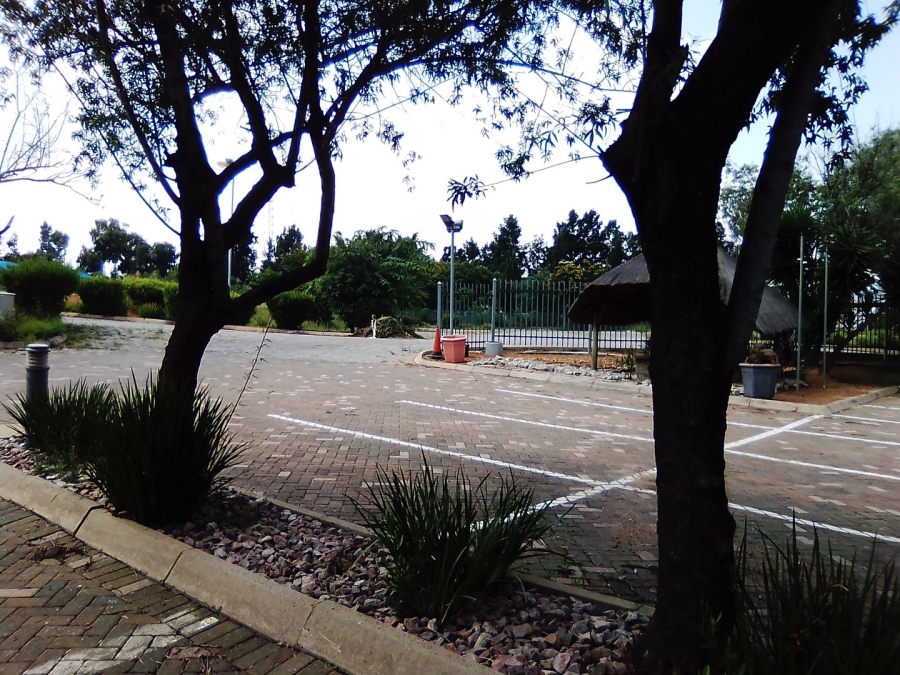To Let Commercial Property for Rent in Halfway House Gauteng
