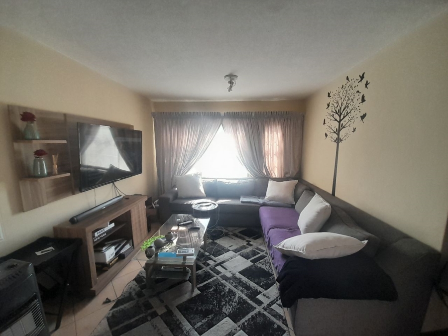 2 Bedroom Property for Sale in Eco Park Gauteng