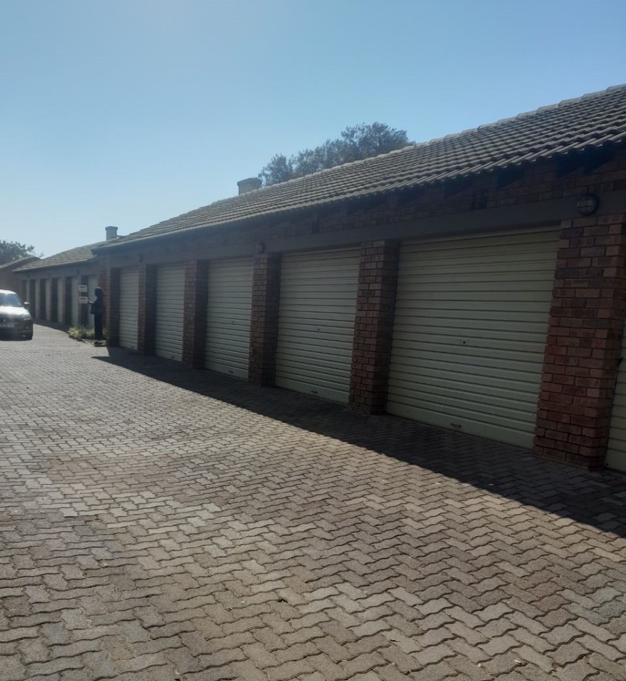 2 Bedroom Property for Sale in Eco Park Gauteng