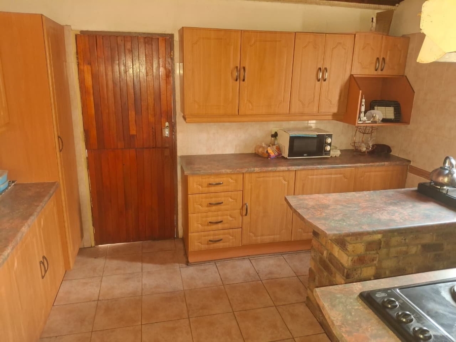  Bedroom Property for Sale in Danville Gauteng