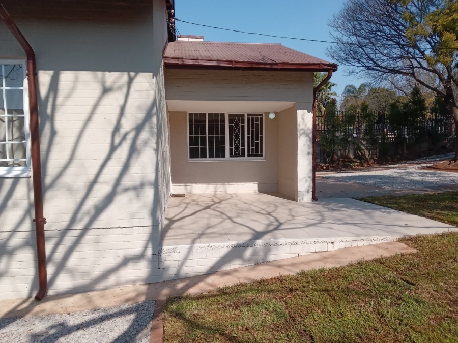 6 Bedroom Property for Sale in Proclamation Hill Gauteng