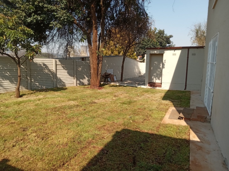 6 Bedroom Property for Sale in Proclamation Hill Gauteng