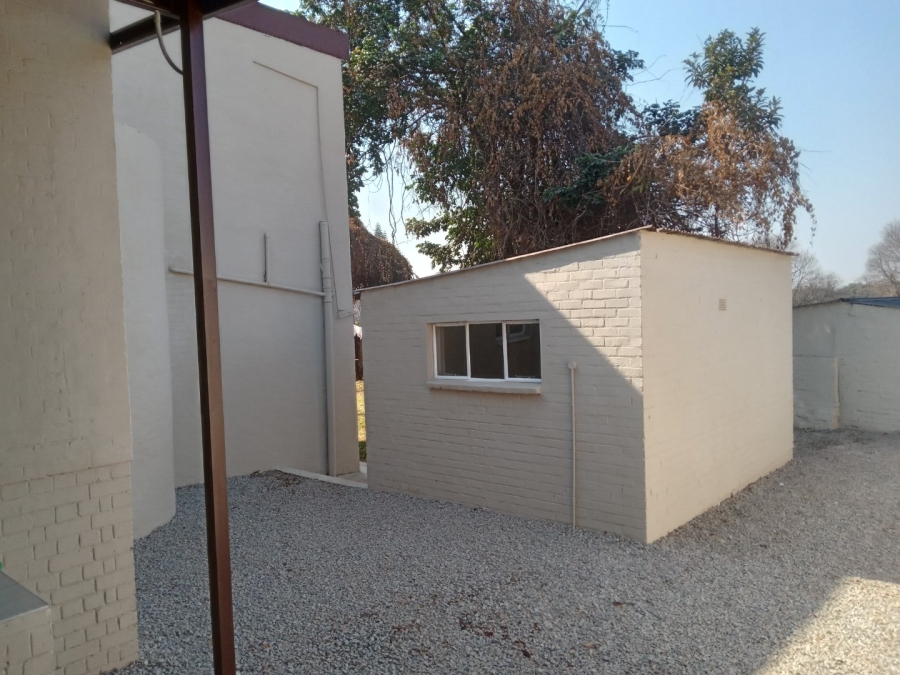 6 Bedroom Property for Sale in Proclamation Hill Gauteng