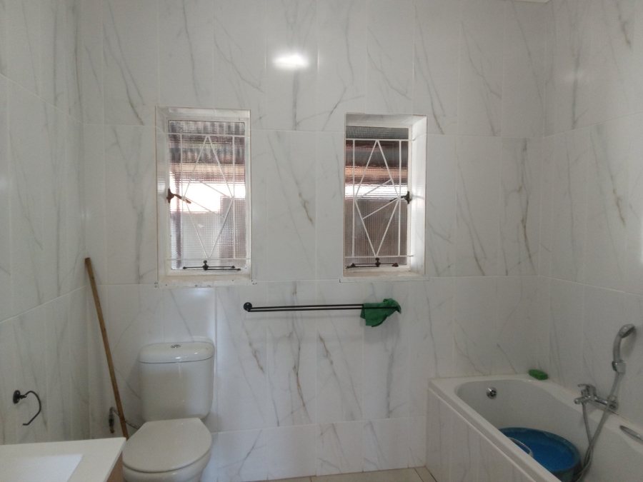6 Bedroom Property for Sale in Proclamation Hill Gauteng