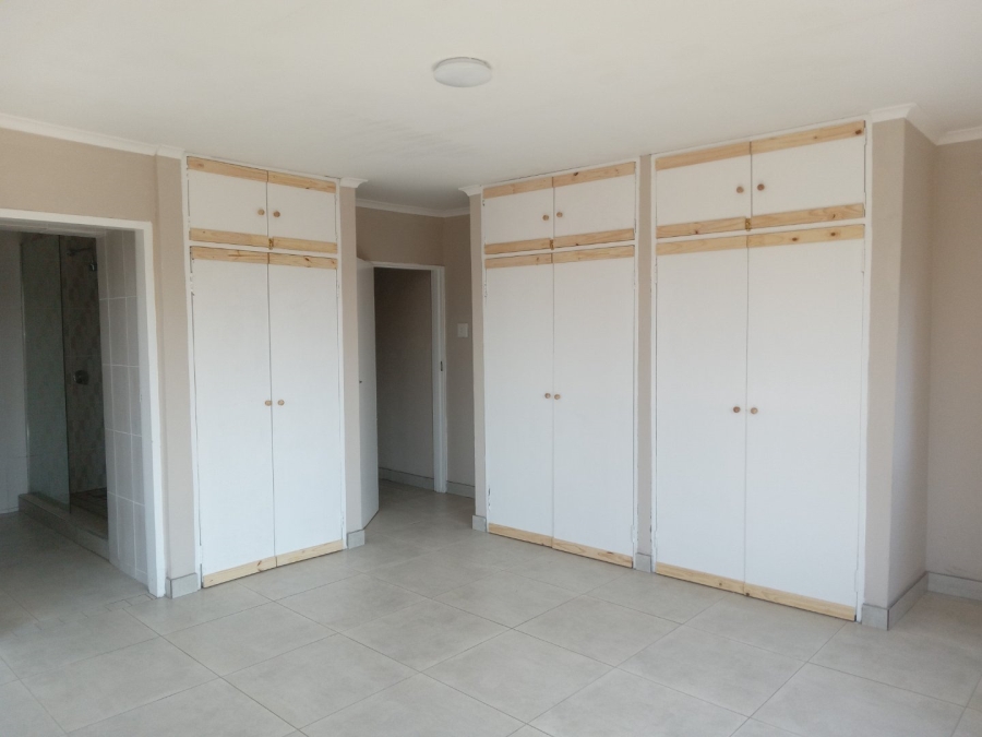 6 Bedroom Property for Sale in Proclamation Hill Gauteng
